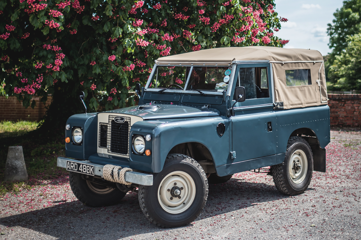 Your classic LandRover Series III Classic & Sports Car